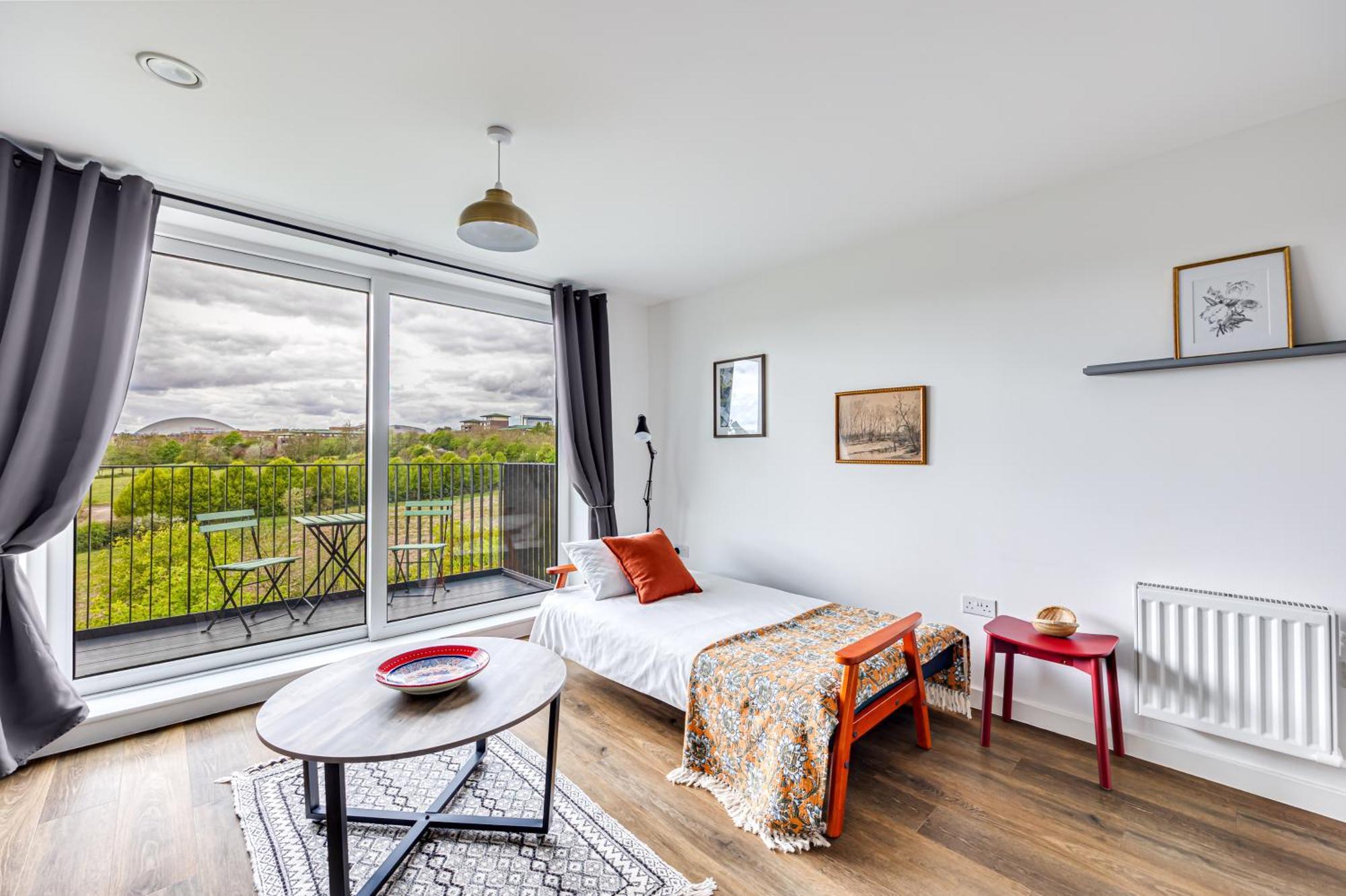 Penthouse Apartment - City Centre - Secure Parking, Balcony, Self-Check-In, Fast Wifi And Smart Tv With Netflix By Yoko Property Milton Keynes Extérieur photo