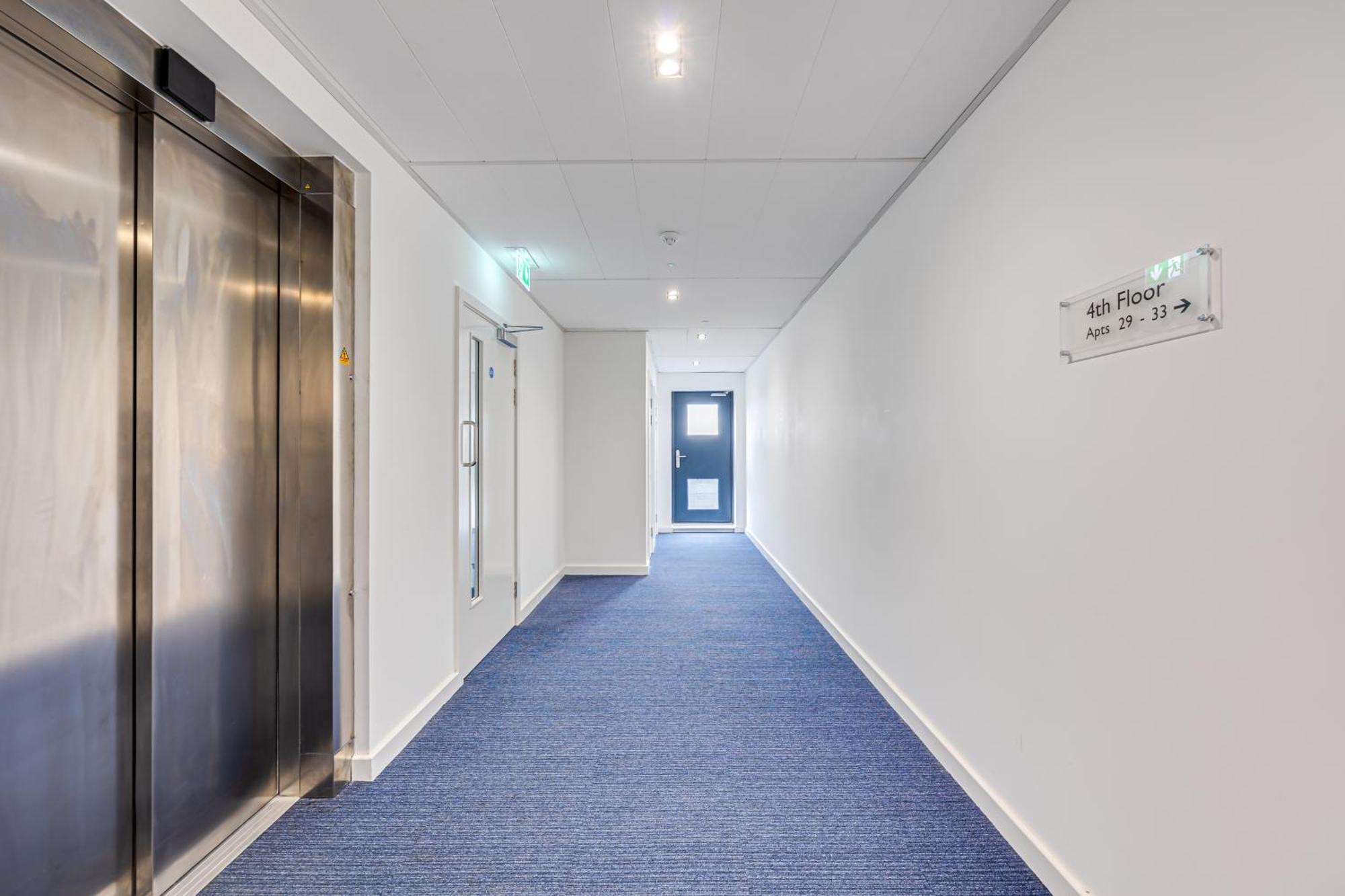 Penthouse Apartment - City Centre - Secure Parking, Balcony, Self-Check-In, Fast Wifi And Smart Tv With Netflix By Yoko Property Milton Keynes Extérieur photo